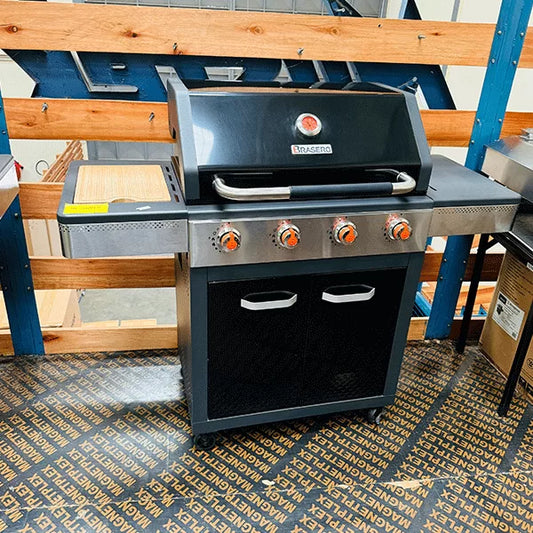 4 Burner BBQ Grill with Hot Plate