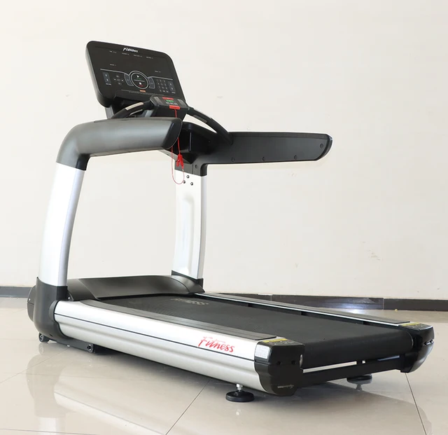 Life Fitness Club Series Commercial Treadmill